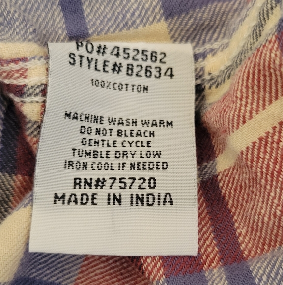 BKE Women's Plaid Flannel Shirt With Pearl Button Snap Closure Size Largr - Picture 8 of 8